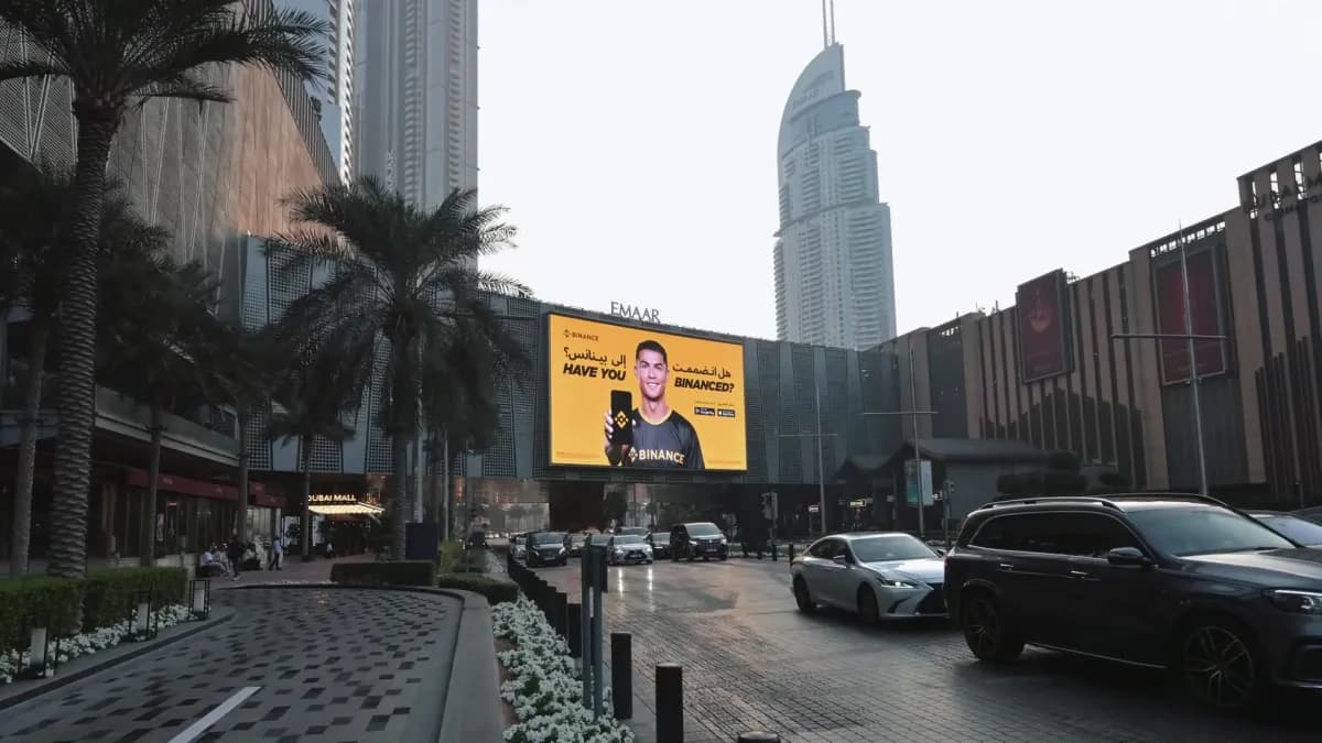 How to Sell OOH Advertising in Dubai and Win High-Value Clients